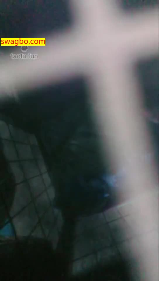 【1月】臭棉袜圣水羞辱厕奴【冷颜女王】【22分钟】