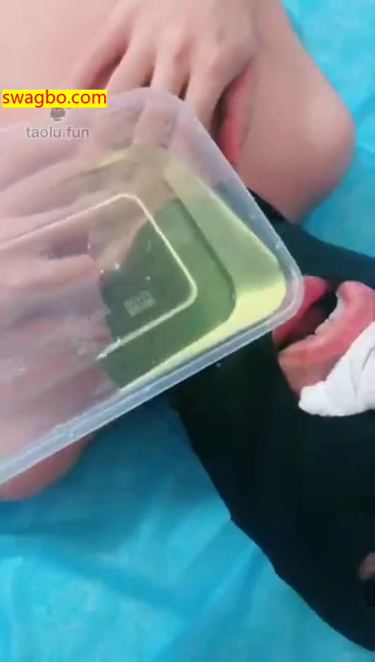 【1月】臭棉袜圣水羞辱厕奴【冷颜女王】【22分钟】