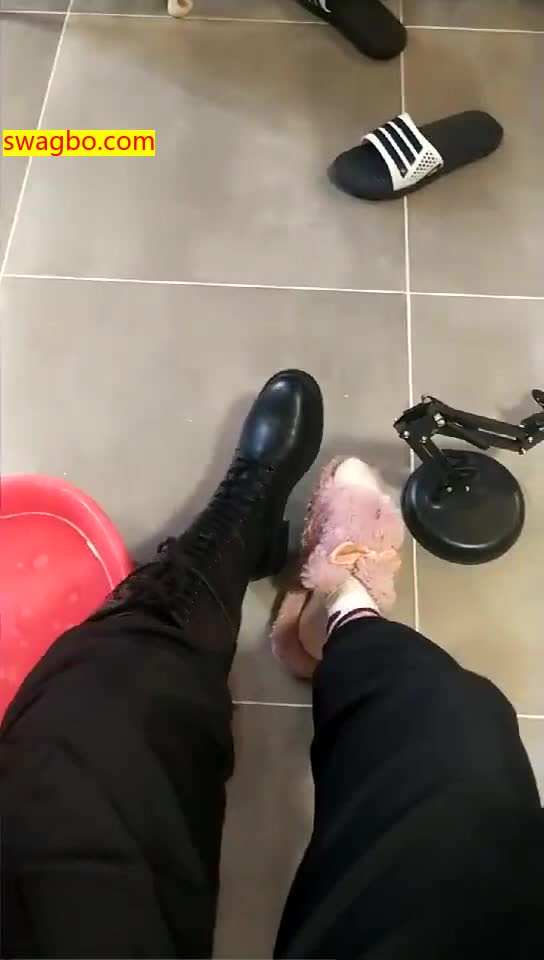 【Verin维因】御姐长靴舔脚舔鞋【54分钟】