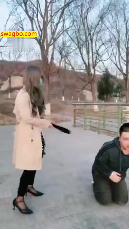 【桃子女王】户外暴力虐出轨男【30分钟】