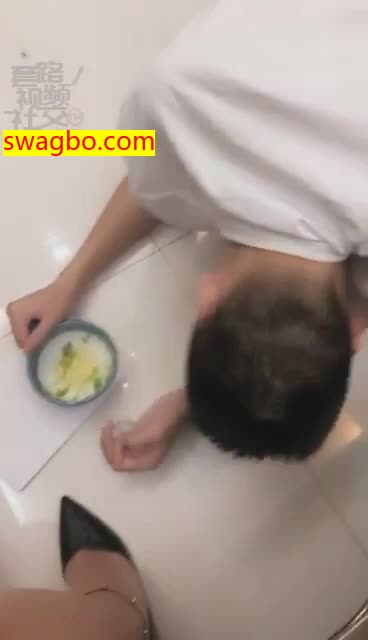 【44分】耳光踩踏口水芥末-小贝_20181103000243