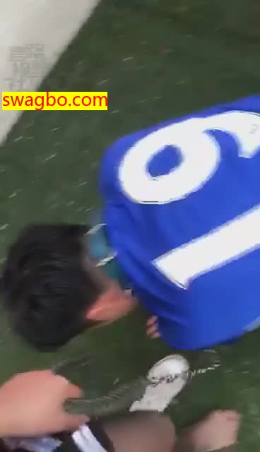 户外调教没用的狗东西_苏墨墨