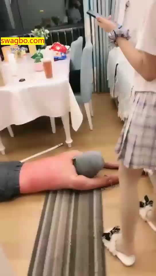 【VINNIE维妮】暴虐偷我鞋的猥琐男变态【46分钟】【高清】