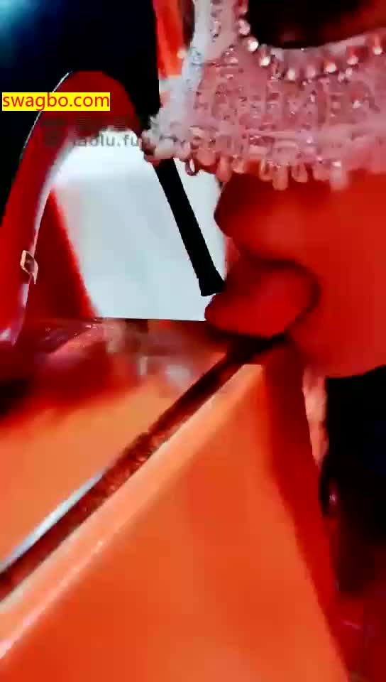 【V神】V神黑丝玩婳儿女M,女神范十足【21分钟】【标清】