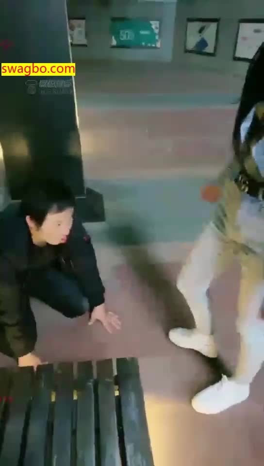 【V神】惨!尾行痴汉の公开处刑【23分钟】【标清】