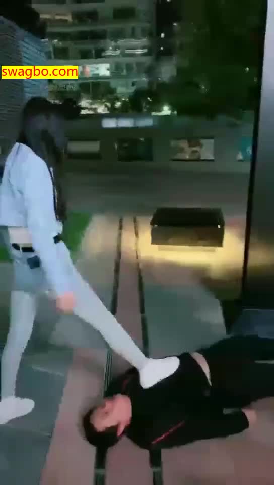 【V神】惨!尾行痴汉の公开处刑【23分钟】【标清】