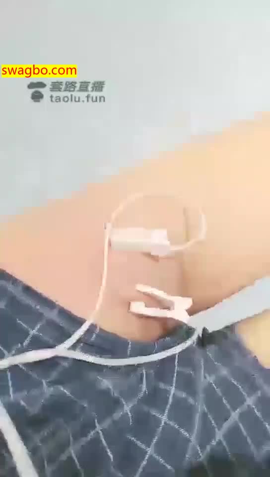 【VINNIE维妮】各种工具调狗,舔鞋电击赐圣水【73分钟】【标清】