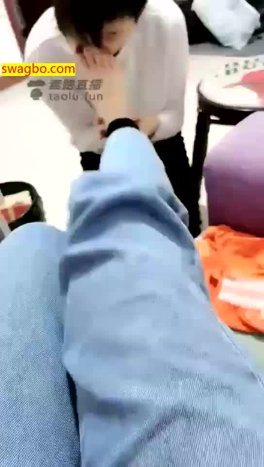 【冰女王】恋足女奴日常犯贱【69分钟】【标清】