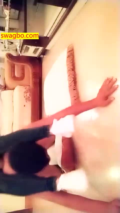 小板鞋踩踏，播完睡觉_夫妻娜主