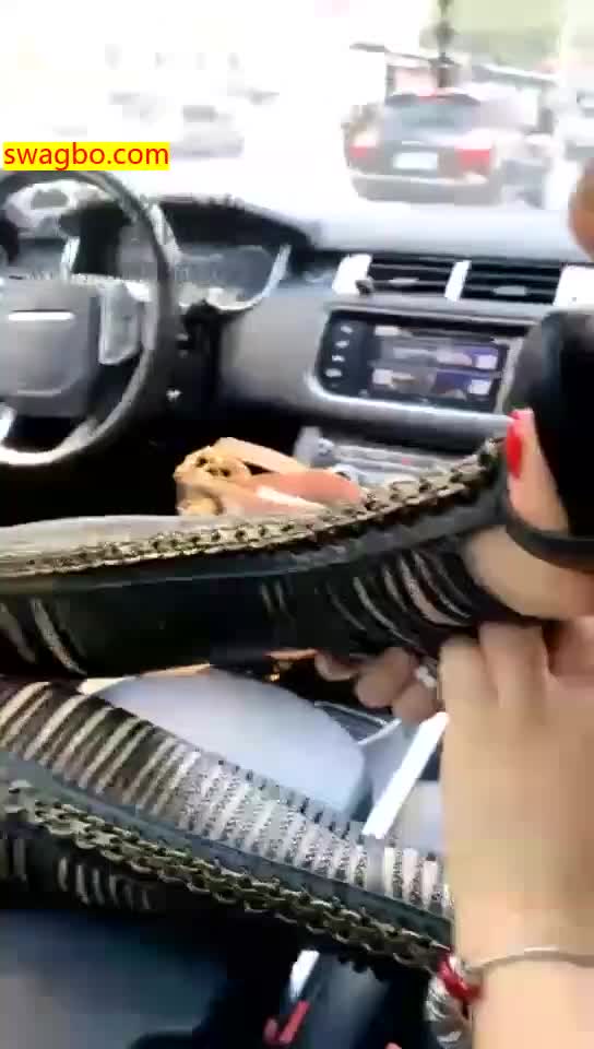 【歌迪丝s】路边,三婶清理鞋底【28分钟】