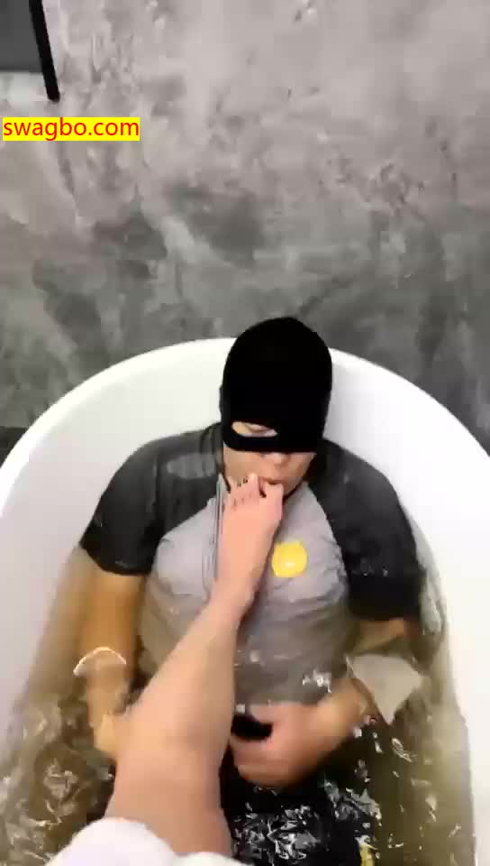 【蜜桃儿S】窒息调教,淹死他【25分钟】