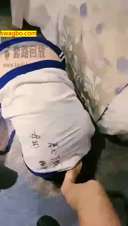 【VINNIE维妮】调教绑架女学霸,捆绑夹手指,SP颤抖,跪地求饶【40分钟】