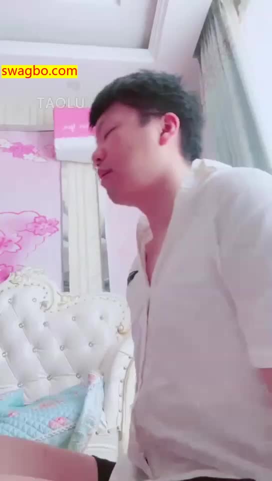 【兔粉粉女皇】车钥匙虐乳钻乳踩肚子舌吻【47分钟】