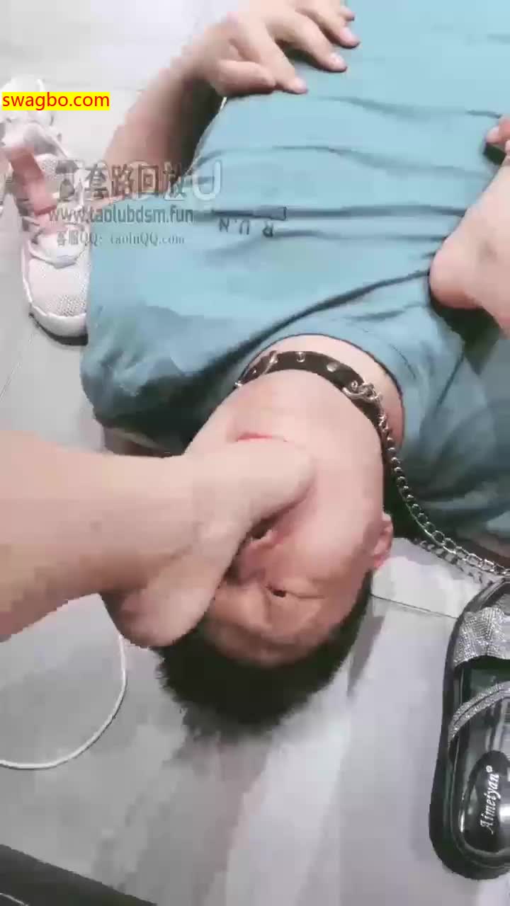 【北京心竹殿下】调教无底线耳光舔脚踩踏【120分钟】