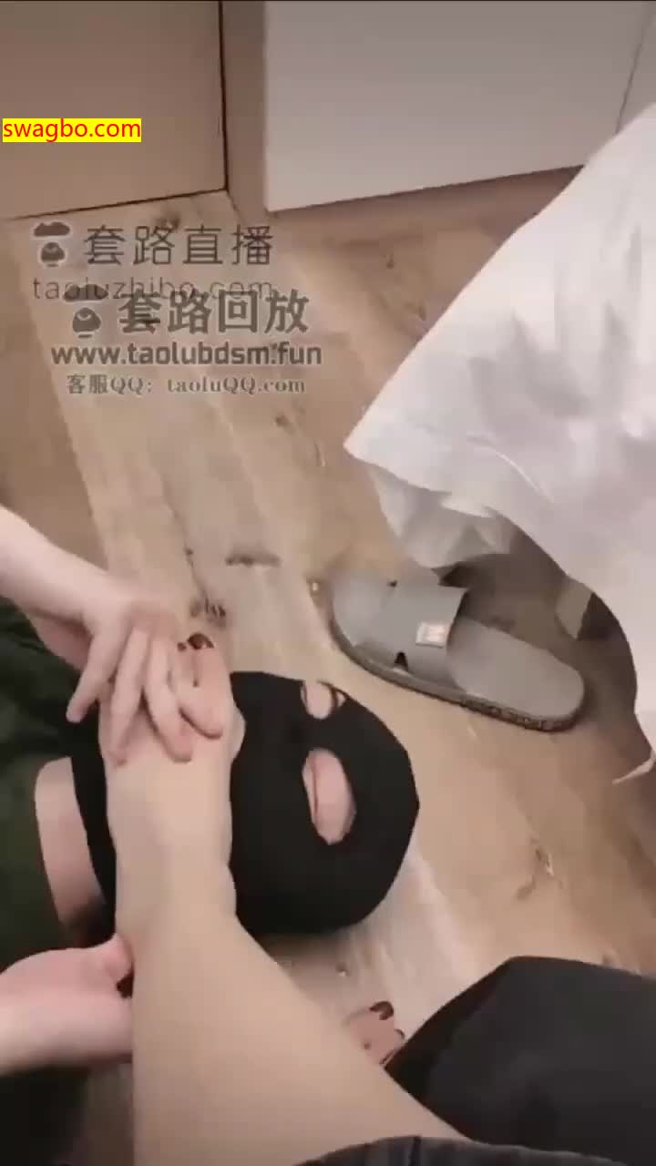 【美娜格格S】各种羞辱提档鞭打圣水【67分钟】