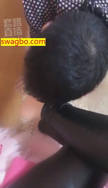 霸道鞋钉踩踏狗奴-31420181224004409