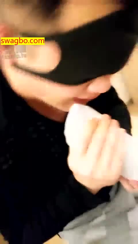 只配舔浓痰的贱畜__-Vinnie维妮1