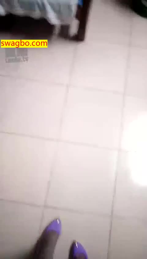 黑丝高跟鞋胯下犯贱_【00后晴晴女王】