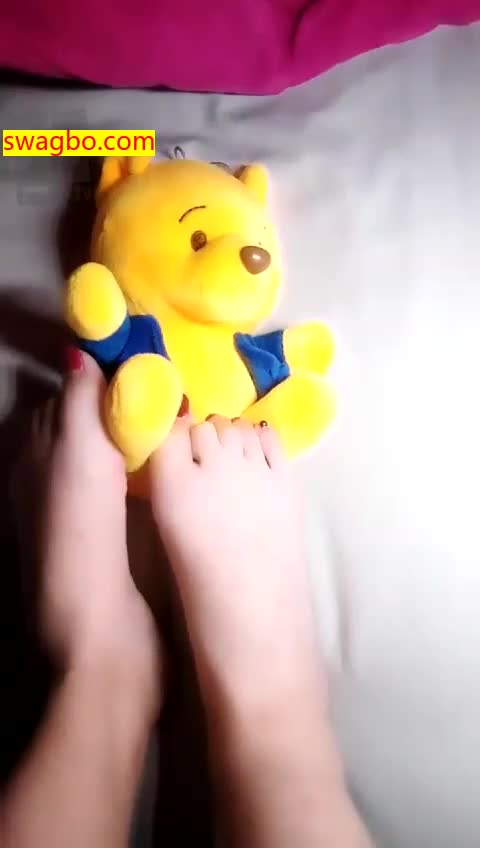 美脚口水辱骂贱狗们-00后晴晴女王_2018-10-26-00后晴晴女王_20181026221408