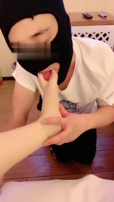 【风吟殿下】足疗店技师面前玩狗 bf19239