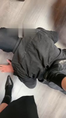 【沅芷大人】御姐范严厉鞭打贱狗 bf19194