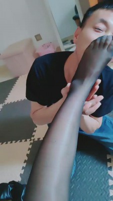 【魅影女神】长靴踩乳碾压 bf18837