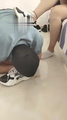 【九月】运动鞋踩踏/白袜塞嘴 bf18651