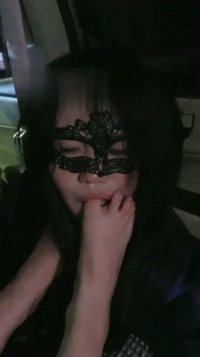 【维尼】闺蜜车内舔脚【续集】 bf18341