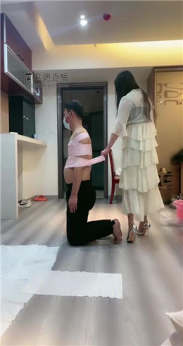 【逗逗】胶带捆绑强制吞咽脏东西 bf5810