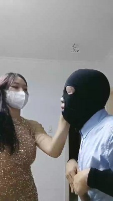 【馨然】挑战暴力耳光300下 JS220901