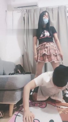 【桃子老师】萝莉小姐姐皮鞋白袜调 bf17984