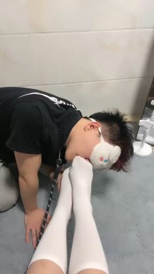 【璃S】白袜踩脸无视 bf17928