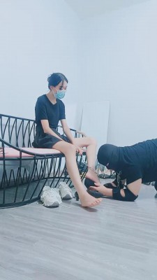 【晨沐】可爱学生S运动白袜羞辱 bf14709