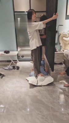 【德意男神】被三个精神小妹暴虐 bf14466