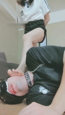 【妮蔻】棉袜裸足深喉/强迫棉袜窒息 bf14069