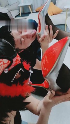 【美丝大大】情侣奴非要做我的狗 bf13762