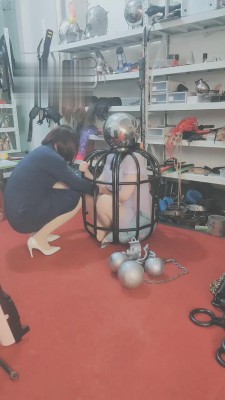 【束之高阁】鸟笼严厉囚禁女奴 bf13575