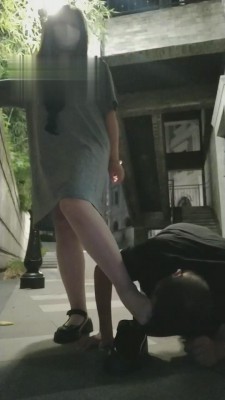 【月玖儿】深夜户外遛狗 bf13601