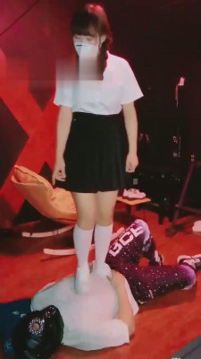 【萝莉刑】全体重踩踏专场 bf13569