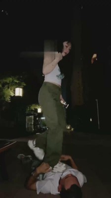 【风吟殿下】深夜户外骑马遛狗 bf17281