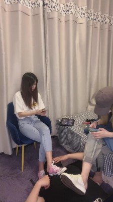 【樱木花椒】双S-把狗当脚垫直播 bf12539