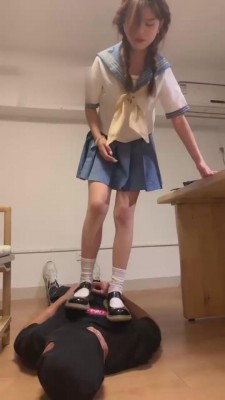 【甜甜】萝莉主原味白袜羞辱狗【上】 bf4010