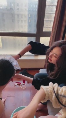 【二宝】素人逼狗喝脏洗脚水/混合圣水超羞辱 bf7978