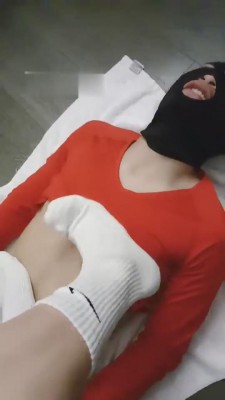 【上海糖糖老师】御姐白袜踏踏虐 bf7878