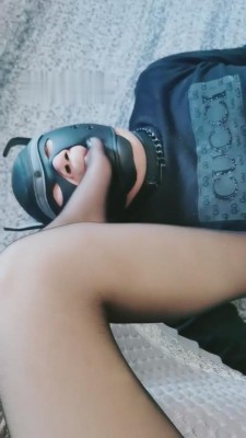 【猫神大人】短靴暴力踢裆羞辱 bf9152