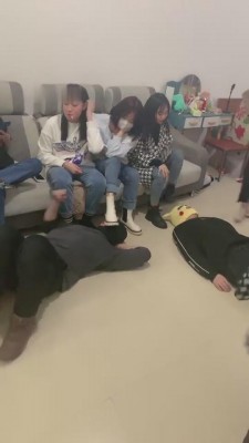 【精神小妹】推荐!校园暴力第二弹-6素人狠虐 bf9057