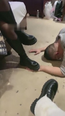 【雪莉】带圈外小学妹玩狗 bf7175