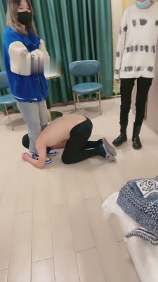 【沐清忧】姐妹花-棉袜/耳光/踩踏教训臭房东【双视角版】 bf6952