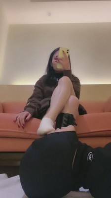 【甜依】脚奴必看-长靴小白袜舔到哭 bf6306