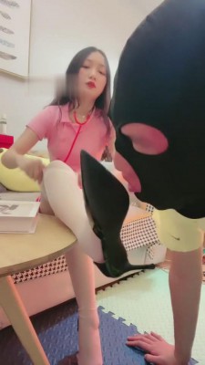 【尤物S】女医生开发治疗抖M病人 bf6550